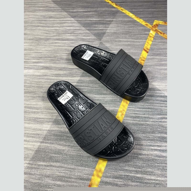 ch**an D*or slippers